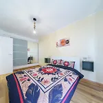 Apartament Komsi Group Genua