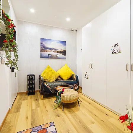 Komsi Group Apartamento Génova