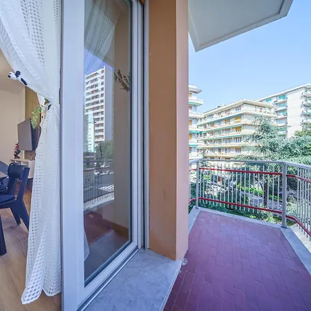 Komsi Group Apartamento *